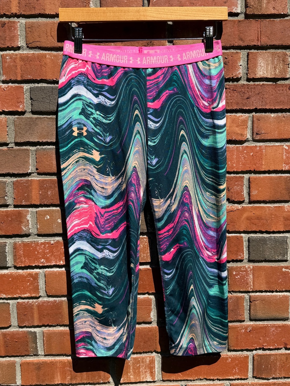 Girl’s Under Armour Activewear Marble Print Crop Leggings Size L
